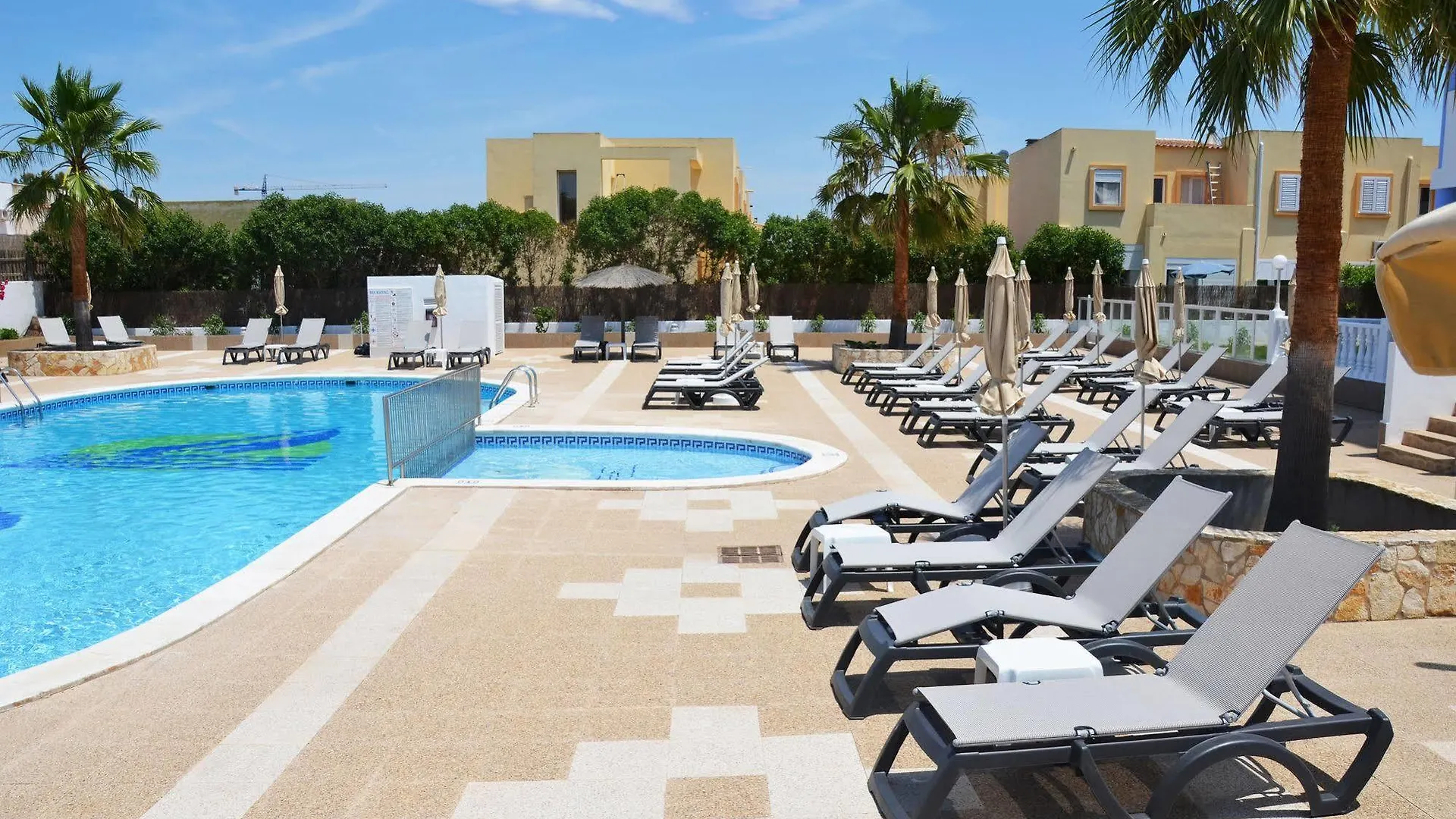 Aparthotel Hotel Apartamentos Vibra San Marino San Antonio